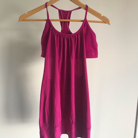 Lululemon racerback tanktop - Picture 2 of 3